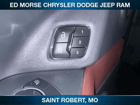 Used 2023 Ford Expedition Max Limited AWD/4WD image 22