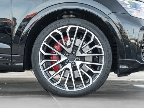 New 2026 Audi SQ8 Prestige image 40