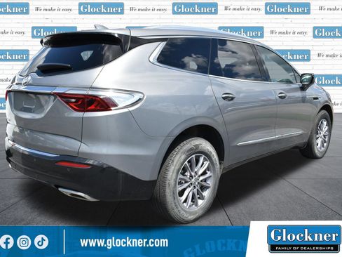 Used 2023 Buick Enclave Essence FWD image 4