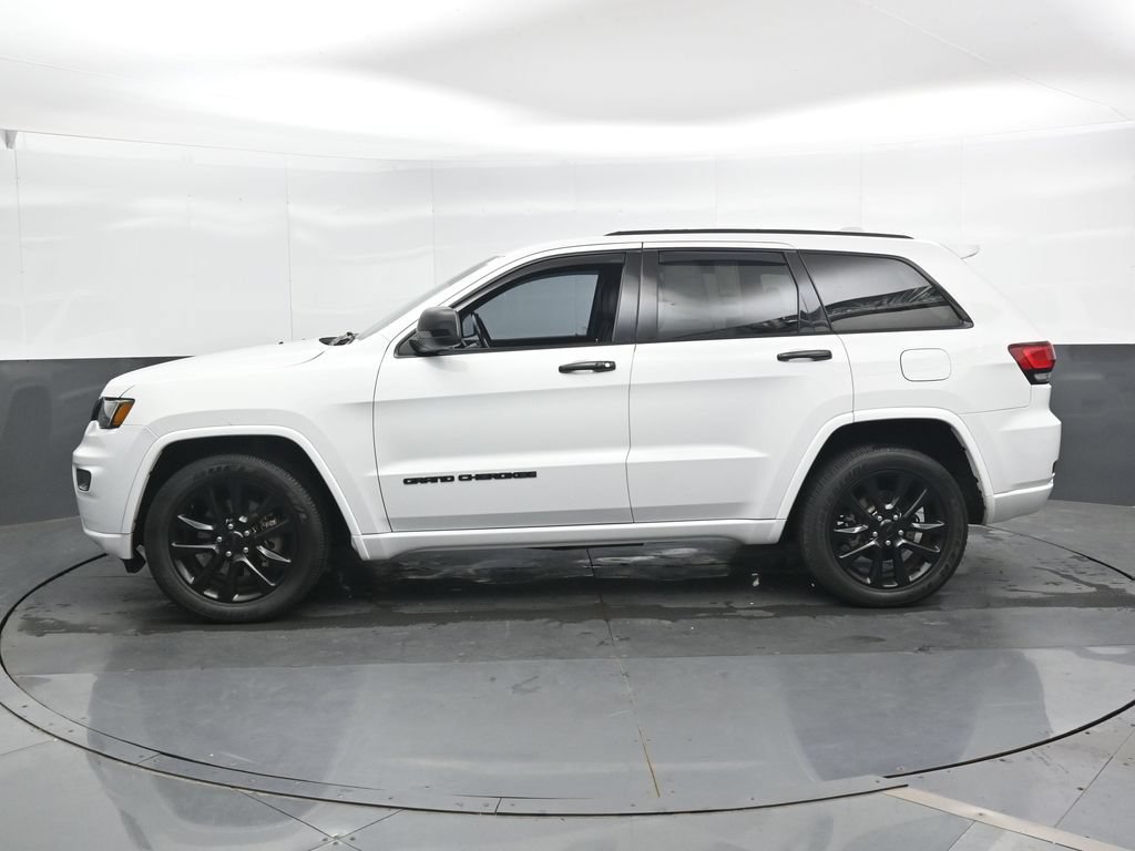 Used 2021 Jeep Grand Cherokee Laredo X AWD/4WD image 8