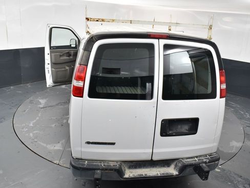 Used 2019 Chevrolet Express 2500 w/ Driver Convenience Package image 19