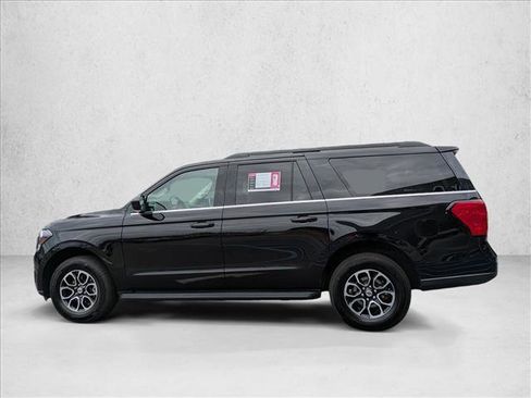Used 2024 Ford Expedition Max XLT image 9