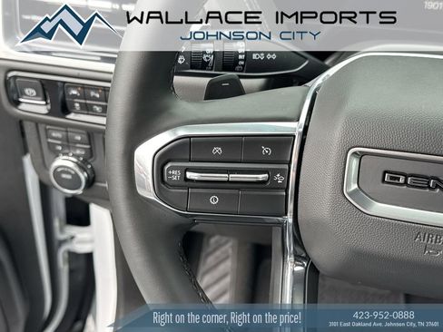 Used 2025 GMC Yukon Denali image 31