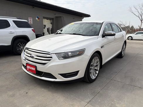 Used 2014 Ford Taurus Limited FWD image 3