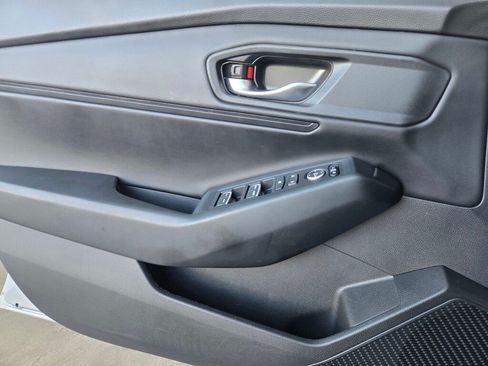 Certified 2023 Honda Accord EX image 22