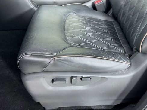 Used 2023 Nissan Armada Platinum w/ Captain's Chairs Package image 23