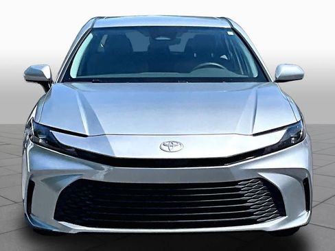 Certified 2025 Toyota Camry LE FWD image 4