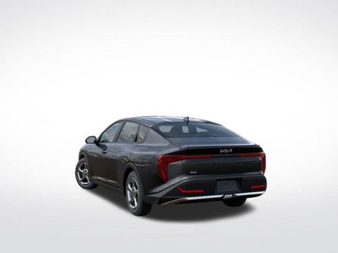 New 2026 Kia K4 LXS image 4
