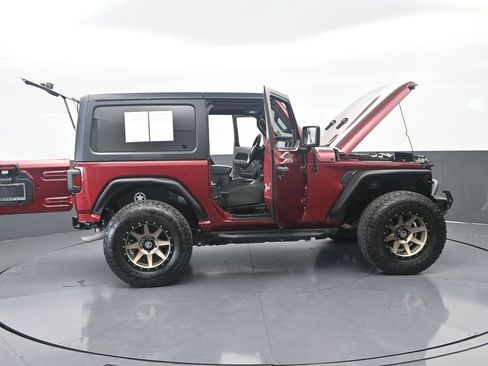 Used 2022 Jeep Wrangler Sport AWD/4WD image 60