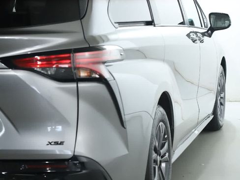 Certified 2026 Toyota Sienna XSE AWD/4WD image 43