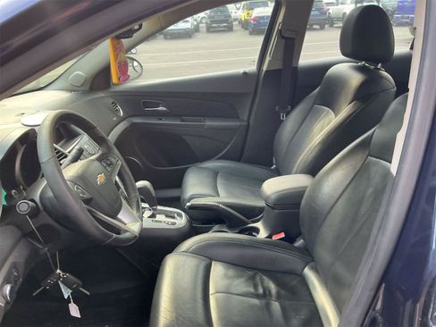 Used 2011 Chevrolet Cruze LT FWD image 11