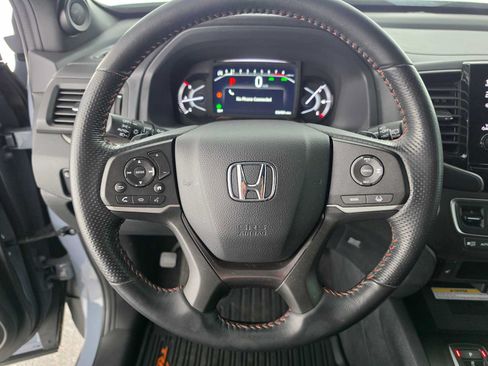 Used 2023 Honda Passport TrailSport image 22