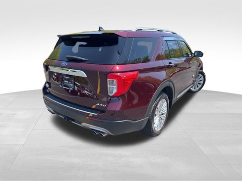 Used 2022 Ford Explorer King Ranch w/ Premium Technology Package image 6
