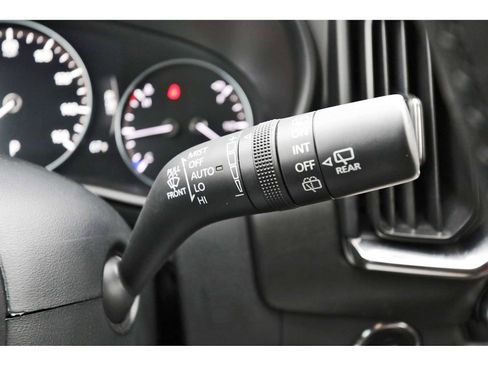 Certified 2025 MAZDA CX-50 2.5 Hybrid w/ Premium Plus Pkg image 18