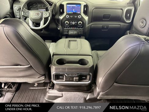 Used 2019 GMC Sierra 1500 SLT w/ SLT Premium Plus Package AWD/4WD image 39