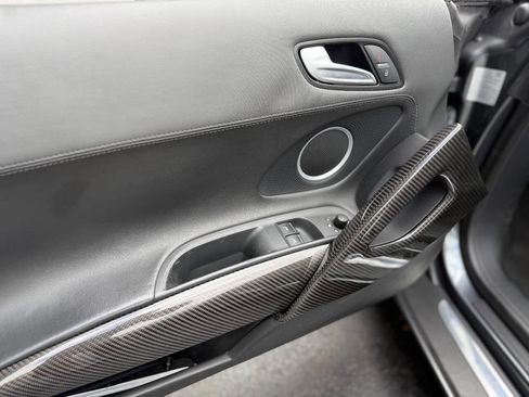 Used 2009 Audi R8 V8 image 14