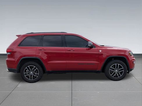 Used 2017 Jeep Grand Cherokee Trailhawk w/ Trailhawk Luxury Group AWD/4WD image 7