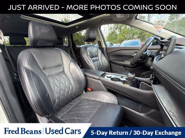 Certified 2021 Nissan Rogue Platinum AWD/4WD image 13