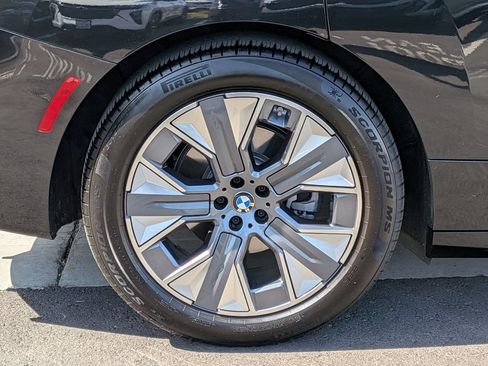 Used 2026 BMW iX xDrive45 w/ Premium Package AWD/4WD image 24