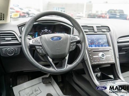 Used 2020 Ford Fusion Energi Titanium FWD image 15