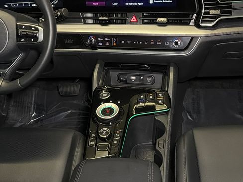 Certified 2025 Kia Sportage SX Prestige AWD/4WD image 19