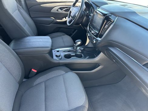 Certified 2023 Chevrolet Traverse LT FWD image 12