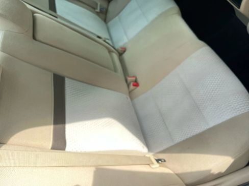 Used 2012 Toyota Camry LE image 22