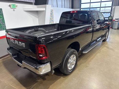 Used 2026 RAM 2500 Big Horn AWD/4WD image 38