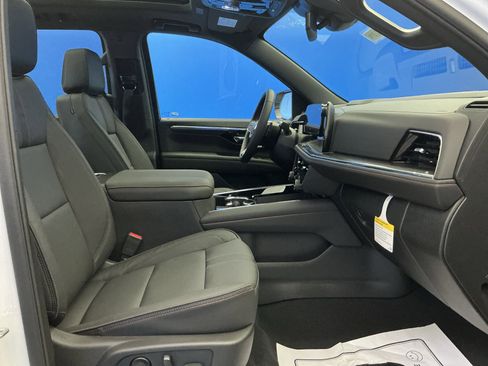 New 2026 Chevrolet Suburban RST w/ Comfort Package AWD/4WD image 26