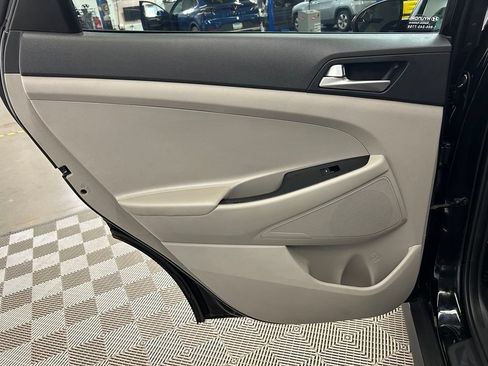Used 2020 Hyundai Tucson SE FWD image 14