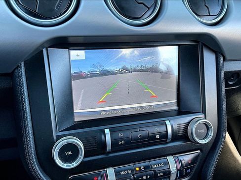 Used 2021 Ford Mustang Premium image 11