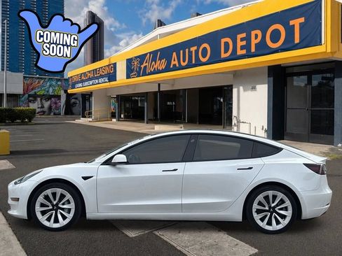 Used 2021 Tesla Model 3 Standard Range Plus RWD image 2
