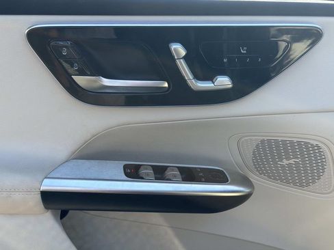 Used 2024 Mercedes-Benz GLC 300 4MATIC image 20