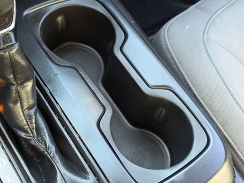 Used 2022 Chevrolet Colorado W/T w/ WT Convenience Package image 31