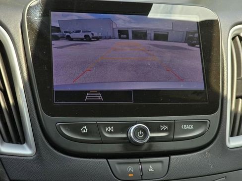 Used 2024 Chevrolet Malibu LT FWD image 21