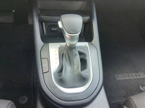 Used 2024 Kia Forte LXS w/ LXS Technology Package image 11