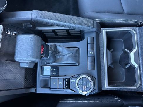 Used 2024 Toyota Tacoma TRD Off-Road image 23