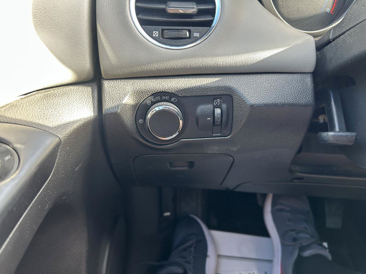 Used 2012 Chevrolet Cruze LS w/ Connectivity Package FWD image 22
