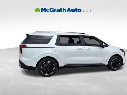 New 2026 Kia Carnival EX FWD image 4