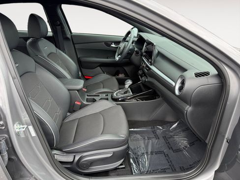 Used 2024 Kia Forte GT-Line FWD image 19