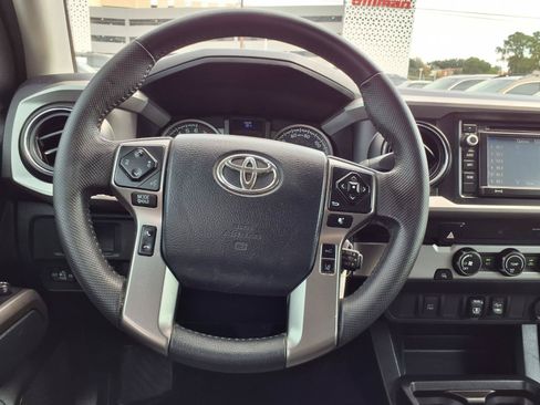 Used 2019 Toyota Tacoma SR5 RWD image 13