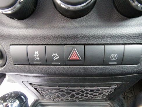 Used 2017 Jeep Wrangler Unlimited Sport image 25