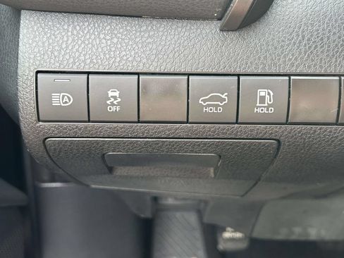Used 2023 Toyota Camry SE FWD image 19