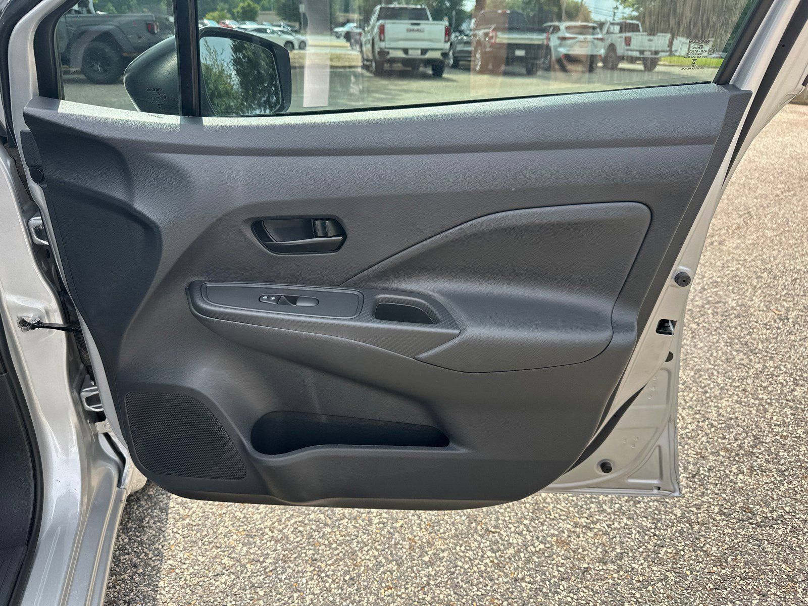 Used 2025 Nissan Versa S w/ S Plus Package FWD image 14