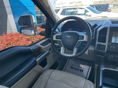 Used 2018 Ford F250 Lariat w/ Lariat Value Package image 13