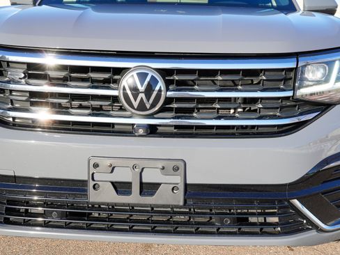 Used 2020 Volkswagen Atlas Cross Sport SEL Premium R-Line image 39