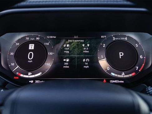 Used 2024 Land Rover Range Rover Sport SE image 25