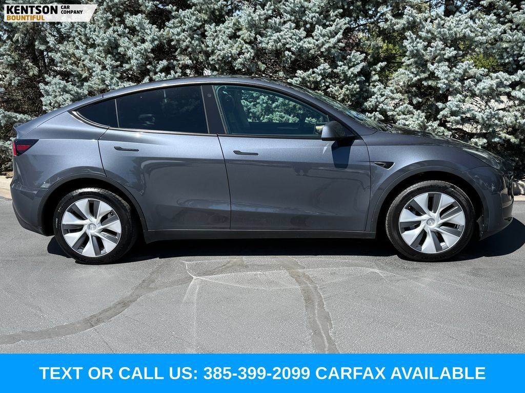Used 2023 Tesla Model Y Long Range AWD/4WD image 11