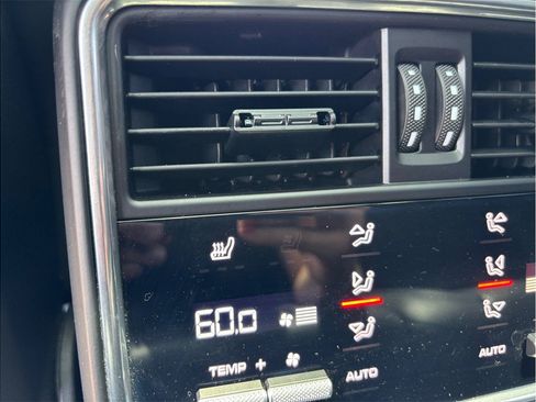 Used 2019 Porsche Cayenne S AWD/4WD image 46