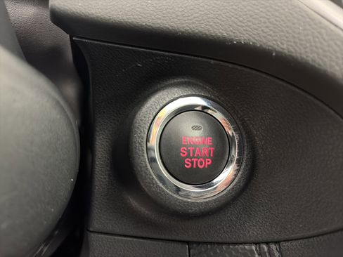 Used 2023 Subaru Forester Premium image 28